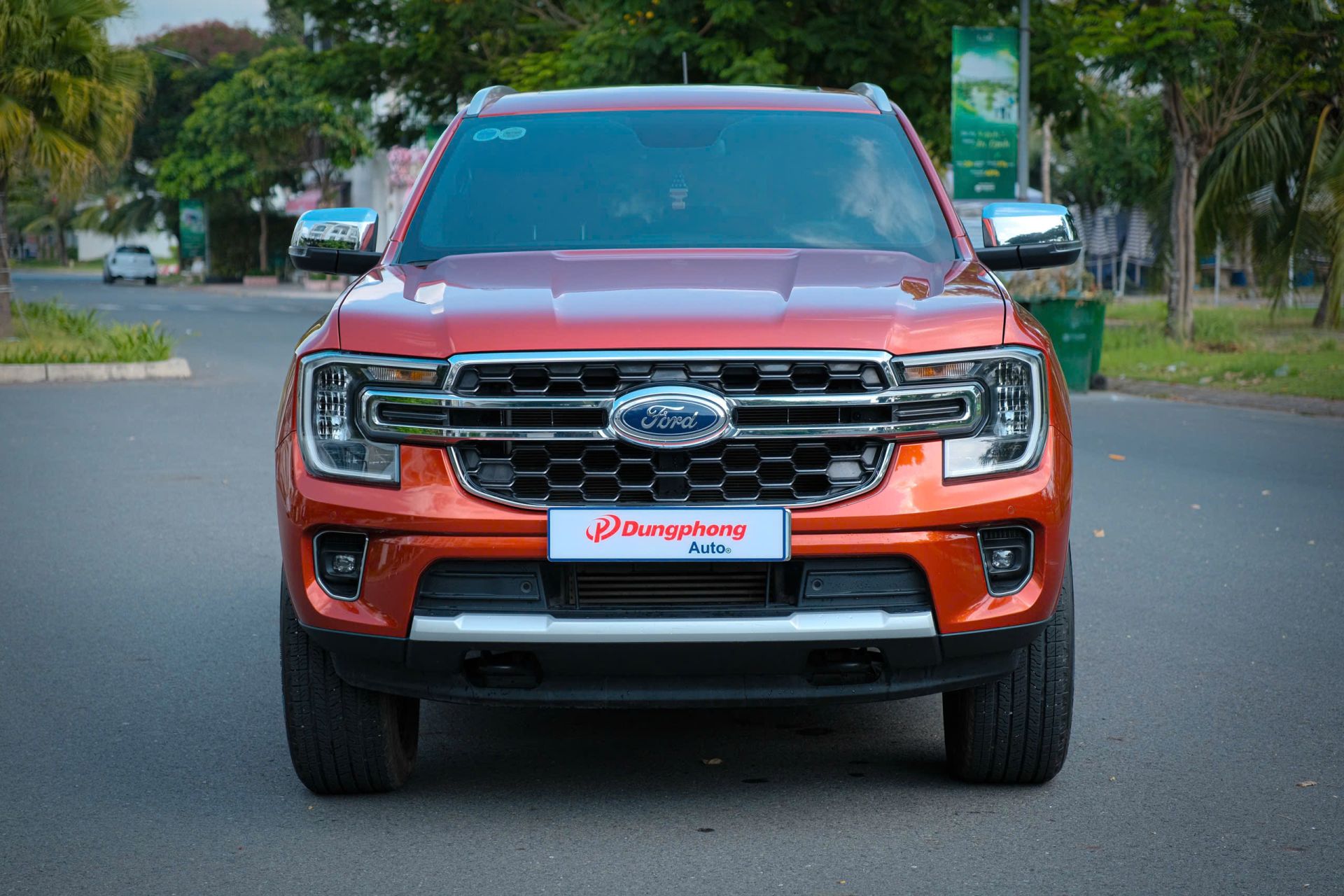 Xe Ford Everest Titanium 2.0L 4x2 AT 2022