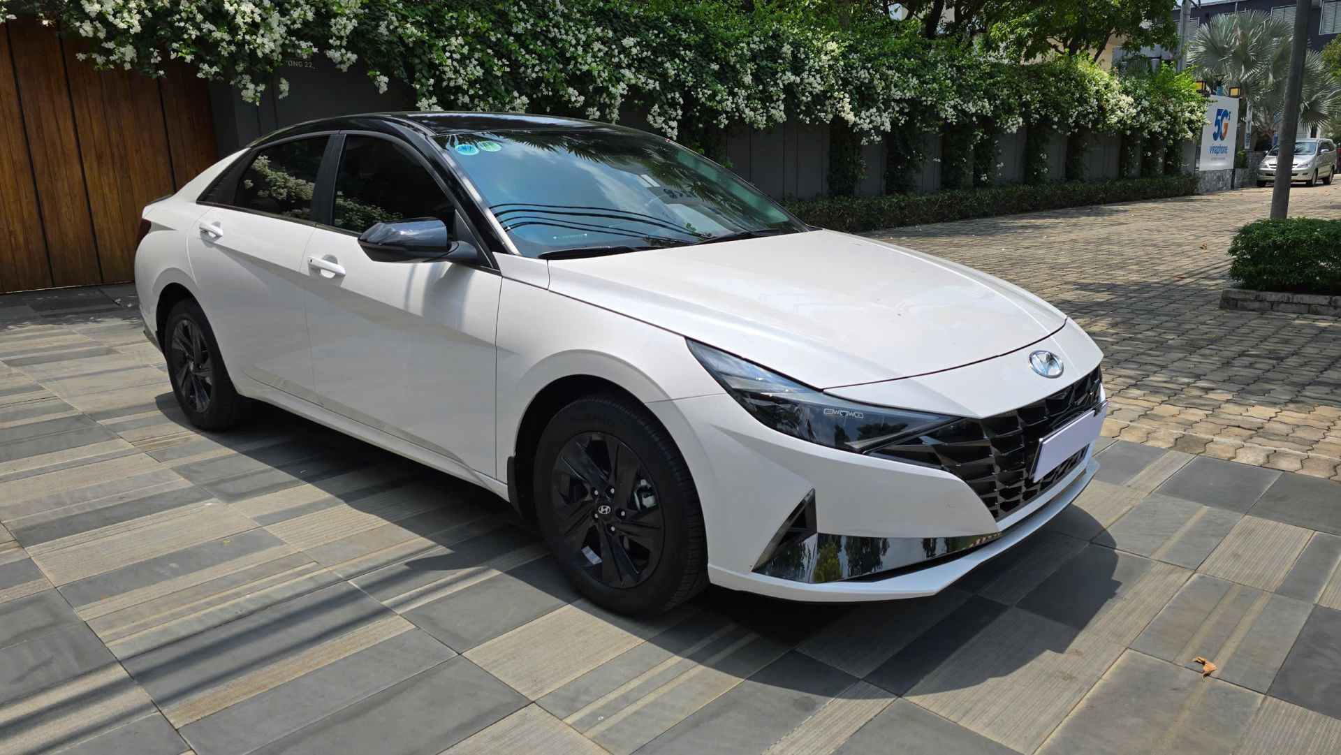 Elantra 1.6 Đặc Biệt 2024 đi lướt - Xe cực đẹp