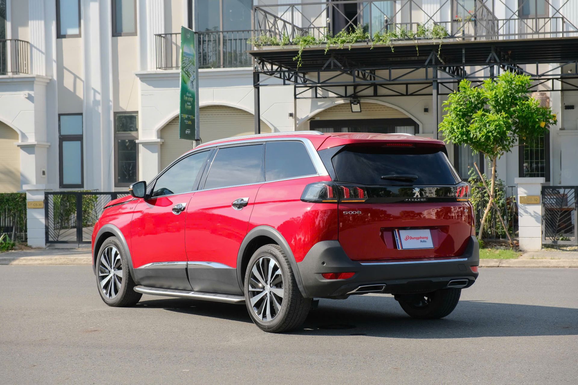 Xe Bộ Hình Peugeot 5008 GT 2022
